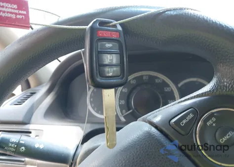 2013 Honda Accord Lx z USA, uszkodzony, nr VIN 1HGCR2F3XDA099881